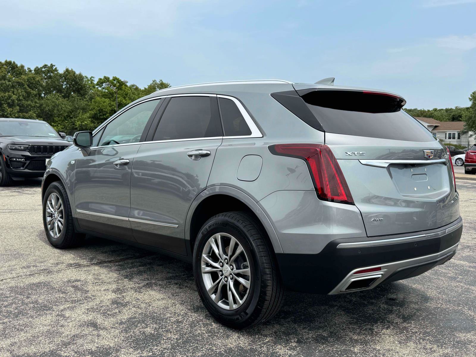 Certified 2023 Cadillac XT5 Premium Luxury AWD/4WD image 7