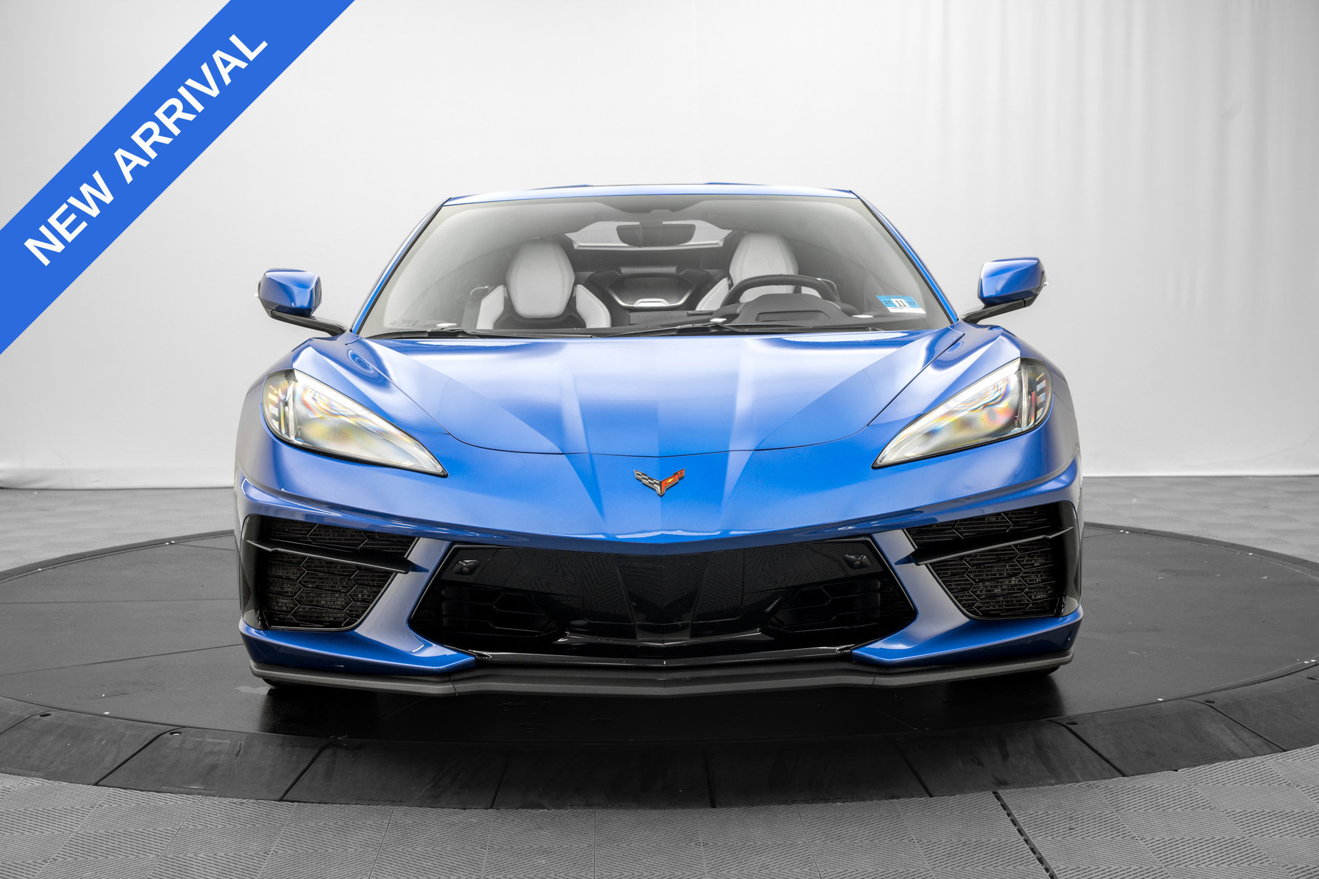 Used 2020 Chevrolet Corvette Stingray Preferred Cpe w/ 2LT Preferred Equipment Group RWD image 2