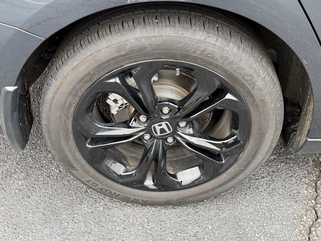 Used 2025 Honda Accord SE image 14