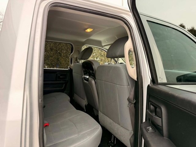 Used 2017 RAM 1500 Express image 12
