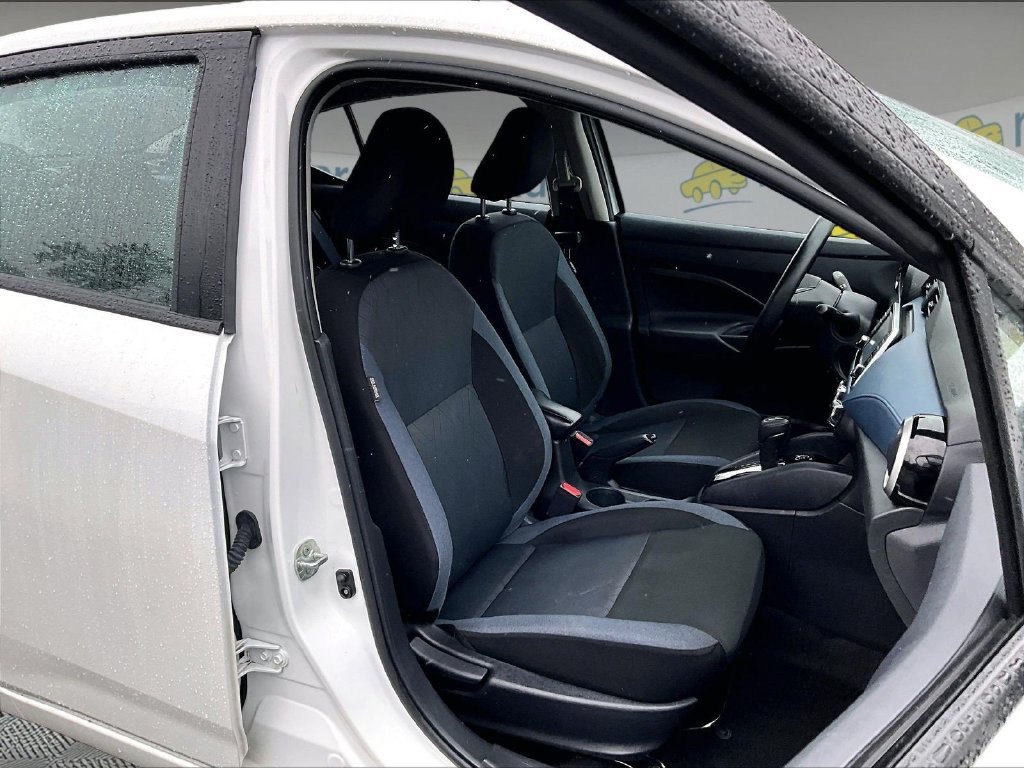 Used 2025 Nissan Versa SV FWD image 11