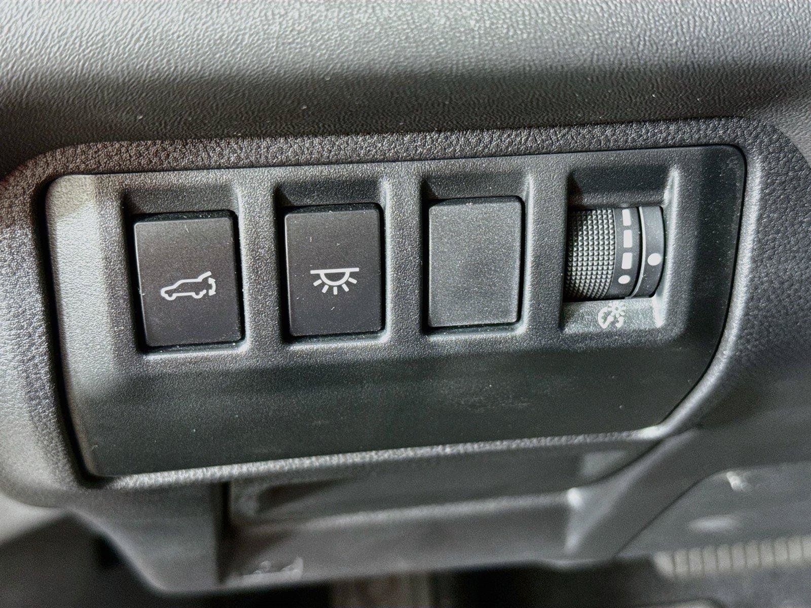Used 2025 Subaru Ascent Limited AWD/4WD image 13
