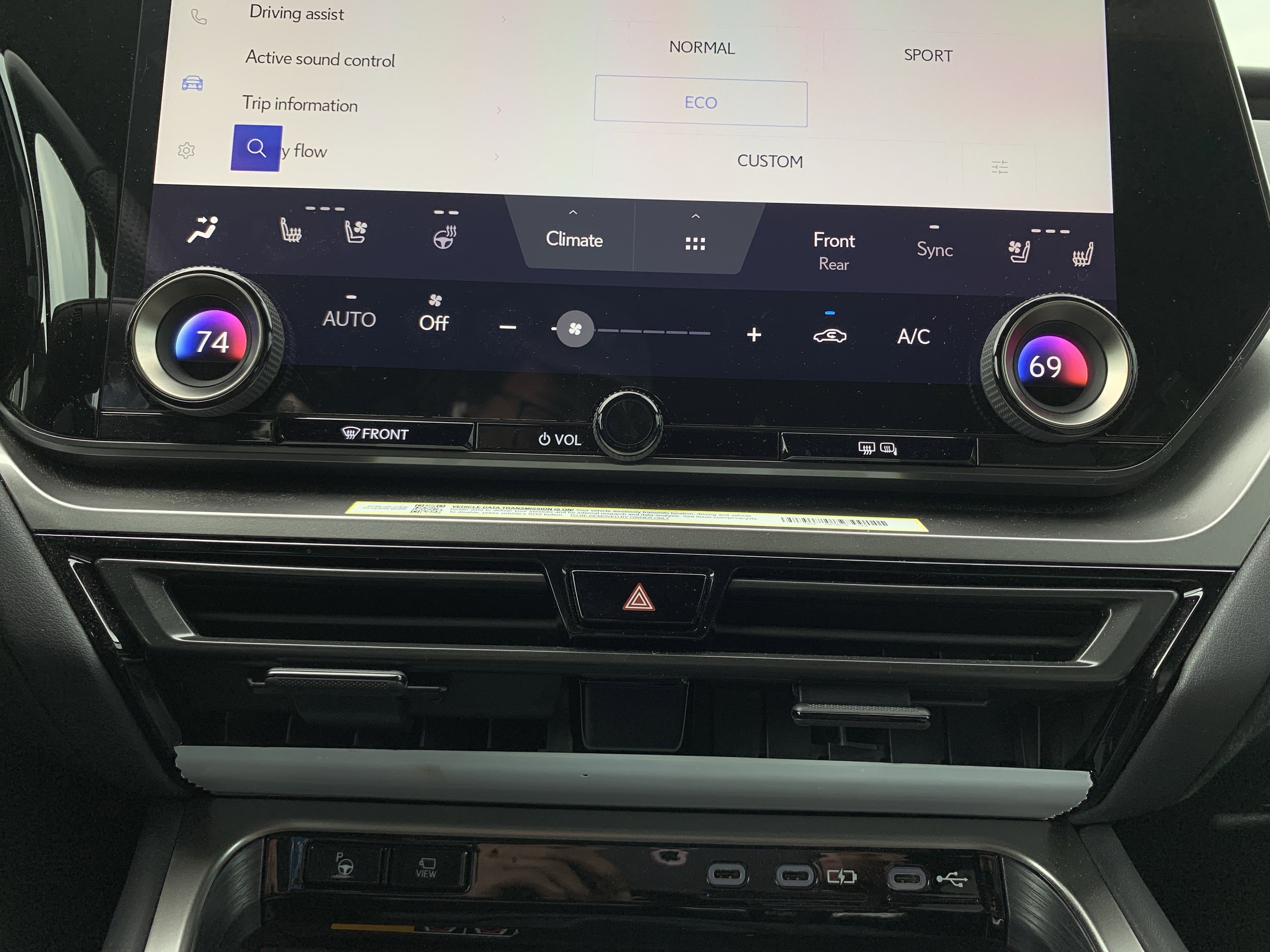Used 2025 Lexus TX 500h AWD w/ Technology Package image 29