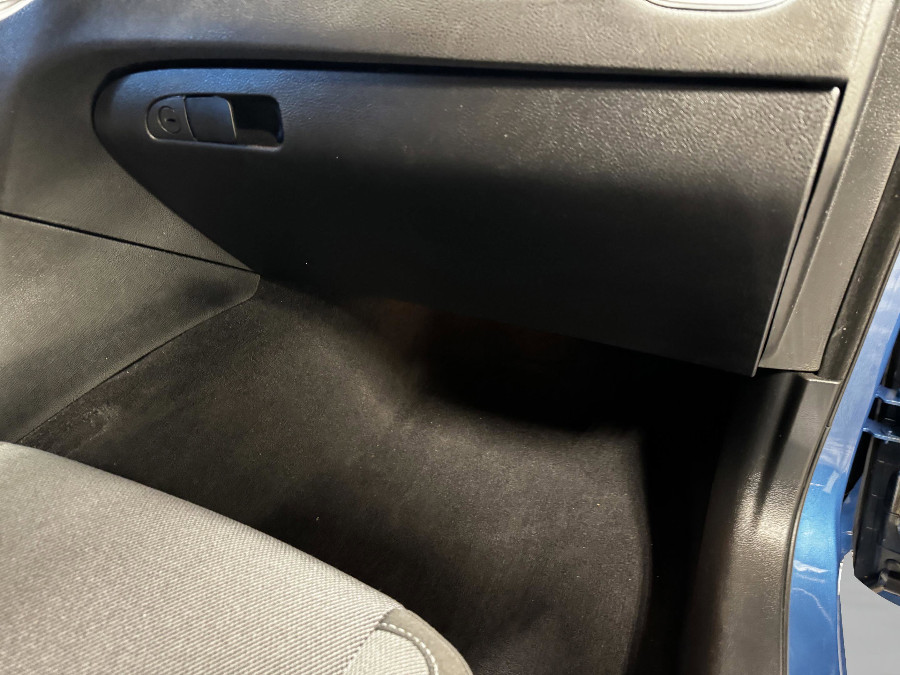 Used 2022 Dodge Charger SXT w/ Driver Convenience Group image 35