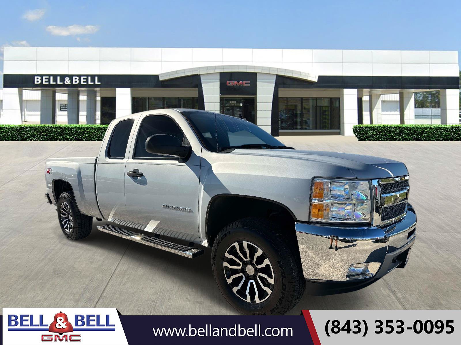 Used 2013 Chevrolet Silverado 1500 LT w/ All-Star Edition AWD/4WD image 1