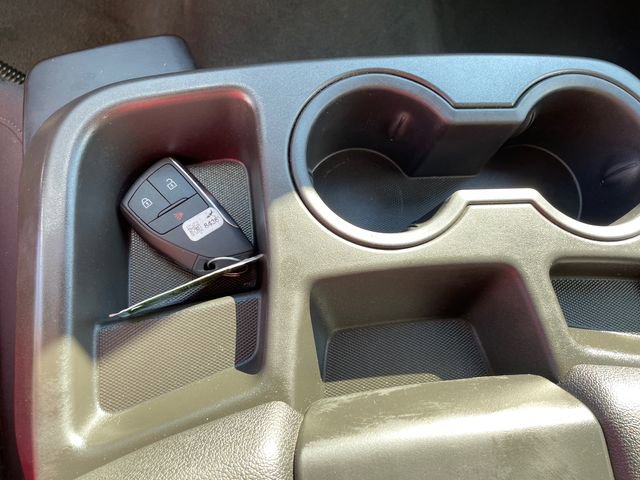 Used 2024 Chevrolet Silverado 2500 Custom image 34