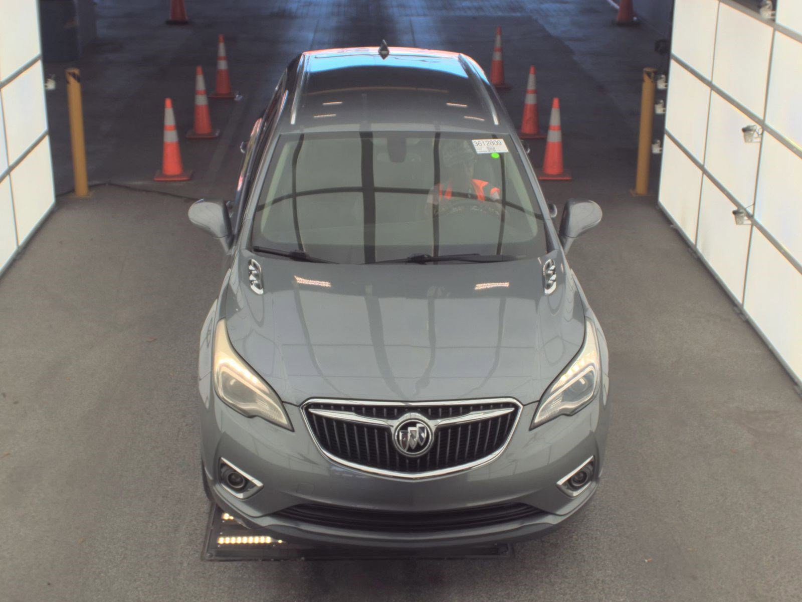 Used 2019 Buick Envision Essence FWD image 2