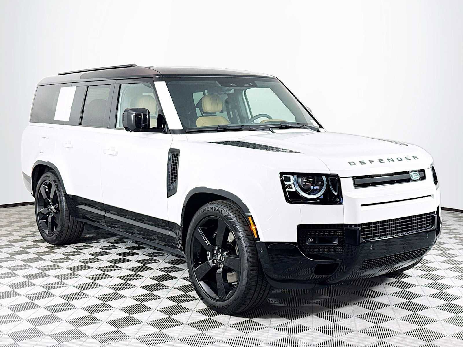 New 2025 Land Rover Defender 130 V8 image 3