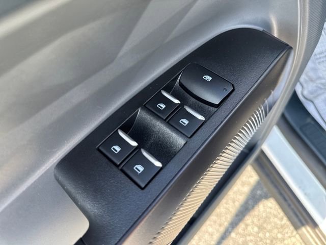 Used 2025 Ford Maverick XL image 11