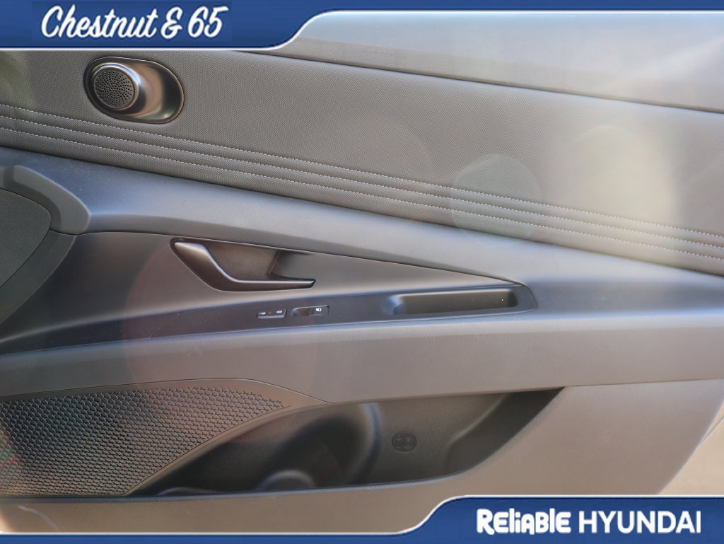 Certified 2025 Hyundai Elantra Sport FWD image 8
