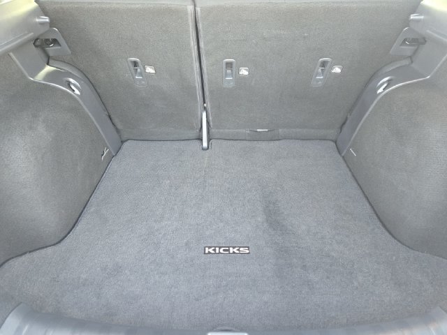 Used 2024 Nissan Kicks SV w/ Interior Electronics Package FWD image 32
