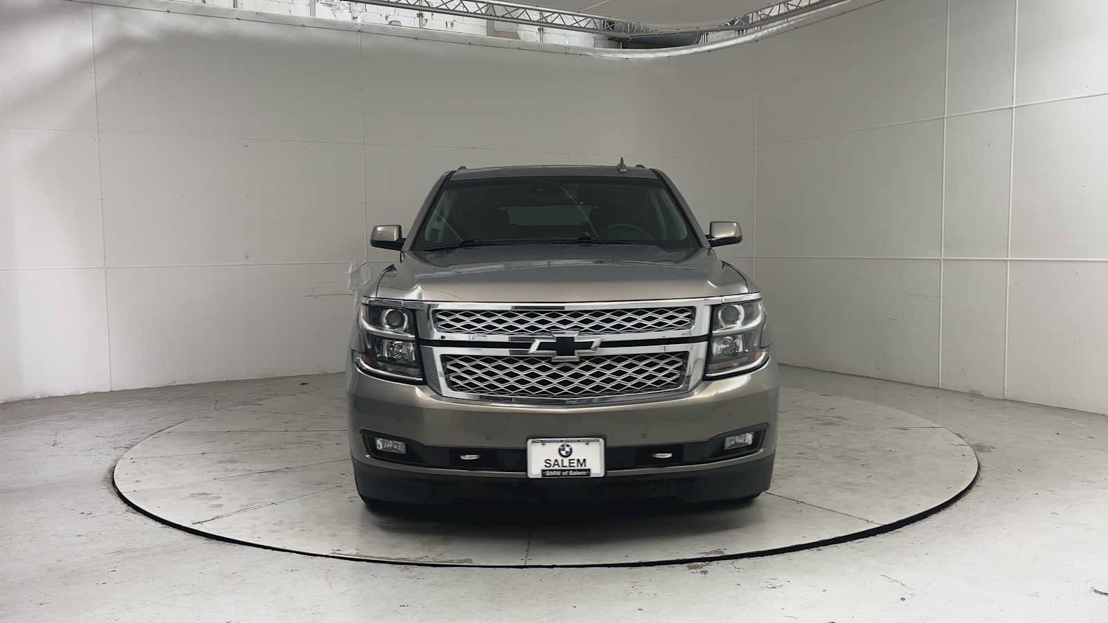 Used 2018 Chevrolet Suburban LT w/ LT Signature Package AWD/4WD image 7