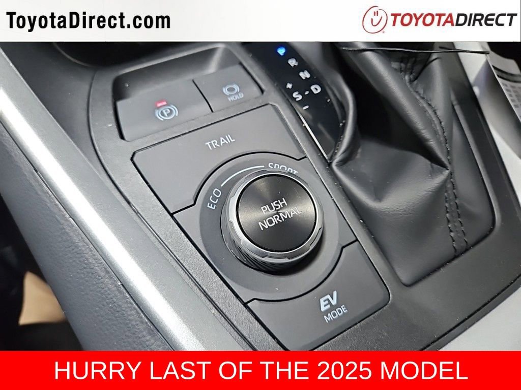 New 2025 Toyota RAV4 XLE image 15