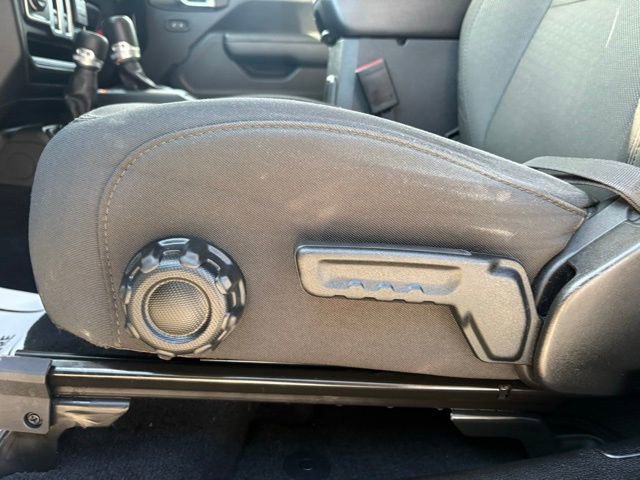 Used 2023 Jeep Wrangler Sport S image 26