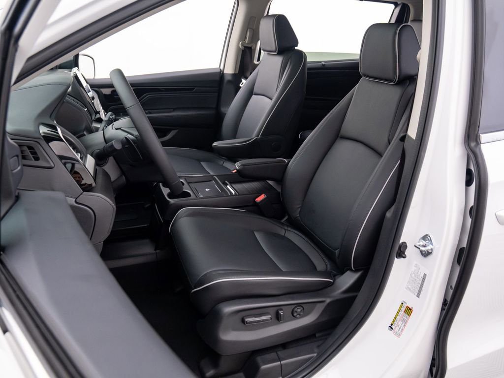 New 2026 Honda Odyssey Touring image 15