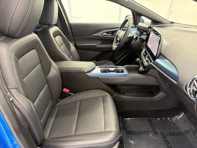 Used 2024 Chevrolet Equinox EV LT w/ LPO, Trailering Package FWD image 21