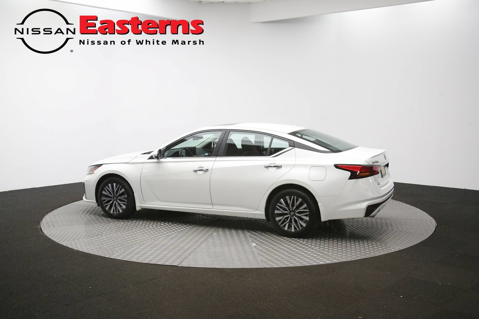 Used 2024 Nissan Altima 2.5 SV w/ SV Premium Package AWD/4WD image 61