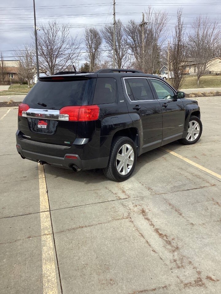 Used 2011 GMC Terrain SLT FWD image 4