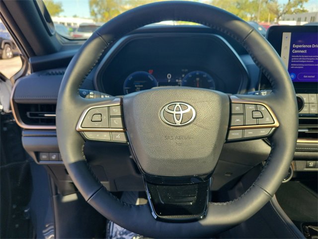 Used 2025 Toyota Grand Highlander AWD Hybrid image 14