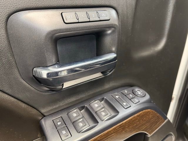 Used 2017 GMC Sierra 2500 Denali w/ Duramax Plus Package image 12