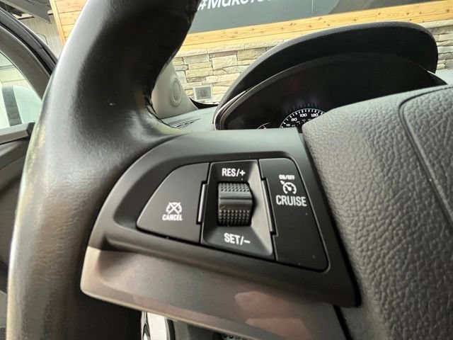 Used 2020 Chevrolet Trax LT w/ LT Convenience Package AWD/4WD image 24