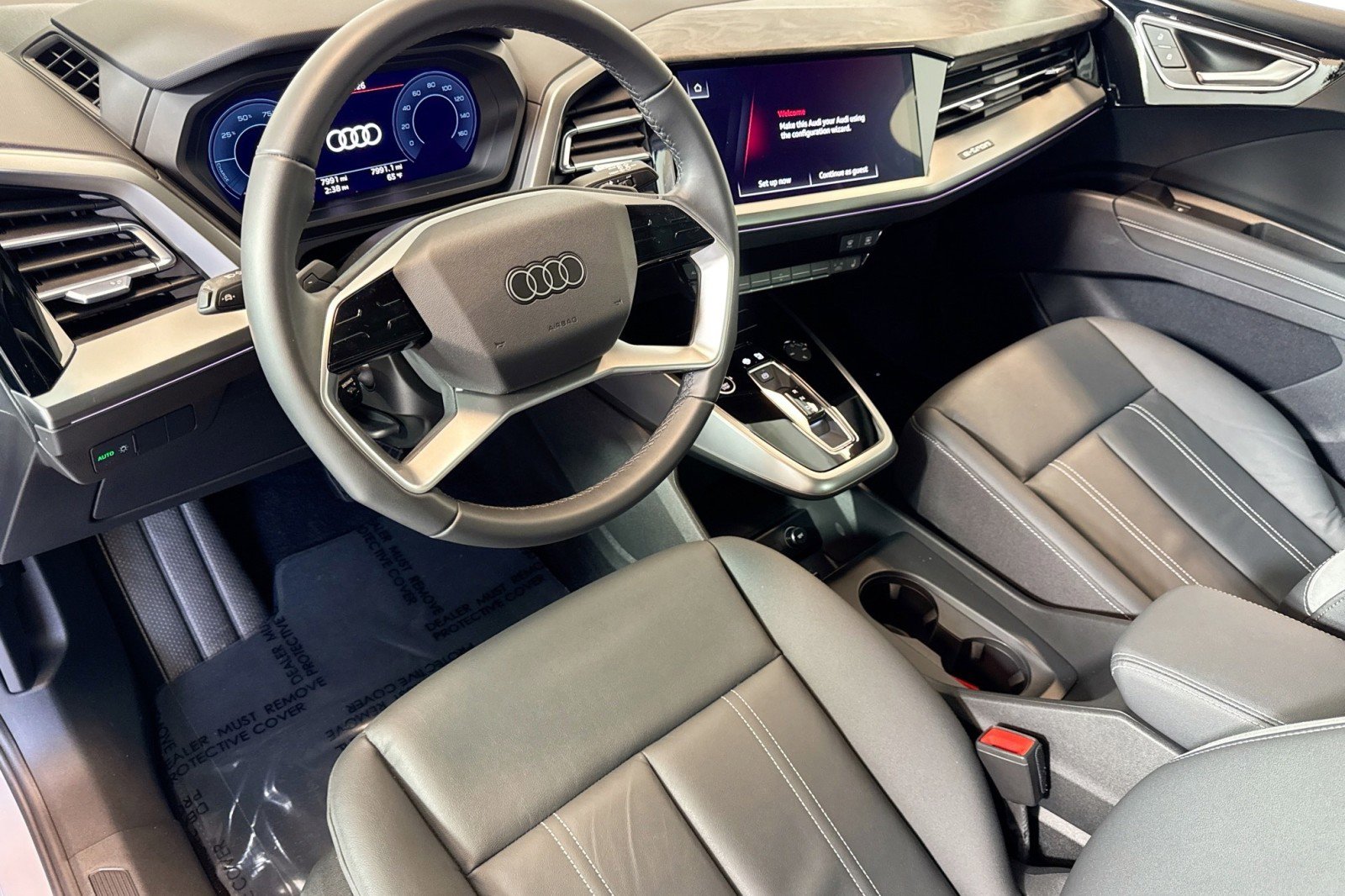 Used 2023 Audi Q4 e-tron Premium Plus AWD/4WD image 9