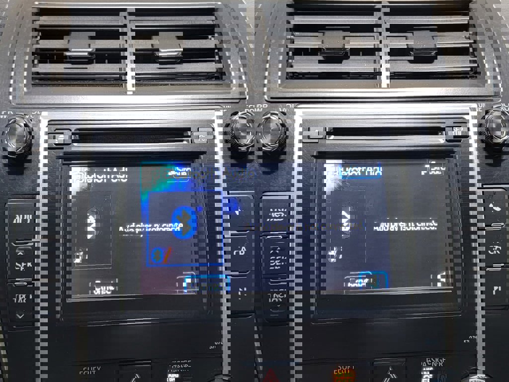 Used 2014 Toyota Camry SE FWD image 22