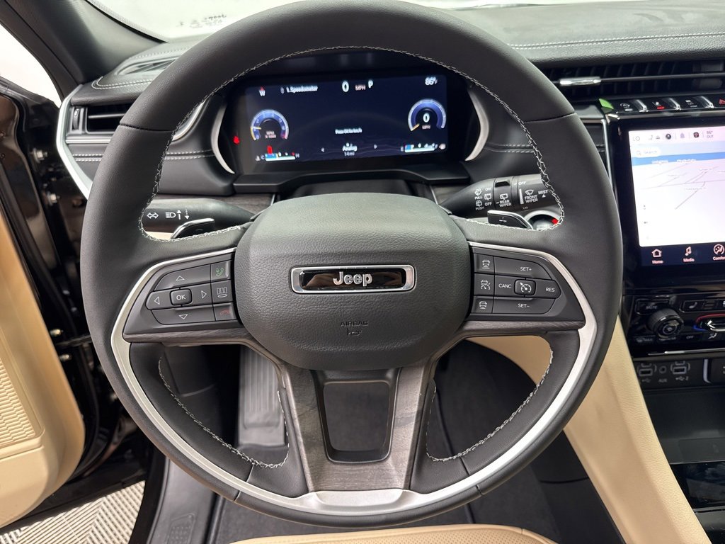 New 2025 Jeep Grand Cherokee L Limited w/ Luxury Tech Group II image 13