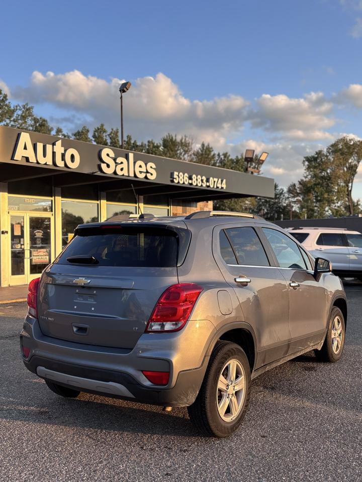 Used 2020 Chevrolet Trax LT AWD/4WD image 4