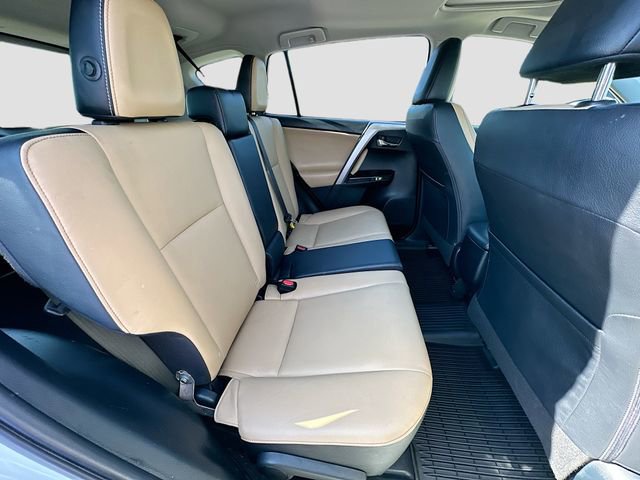 Used 2018 Toyota RAV4 Limited FWD image 26