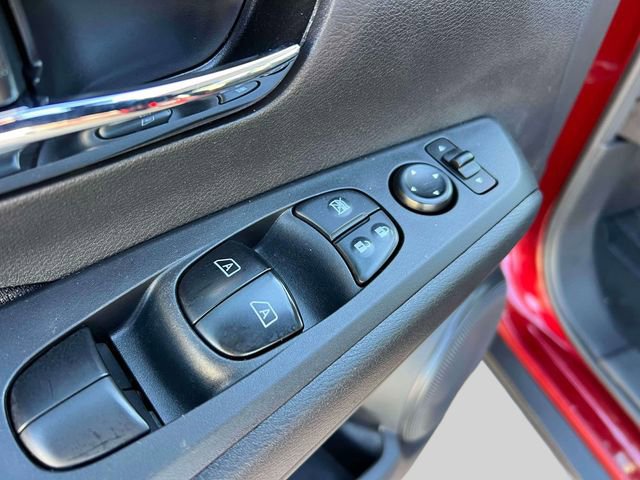 Used 2024 Nissan Kicks SV image 21