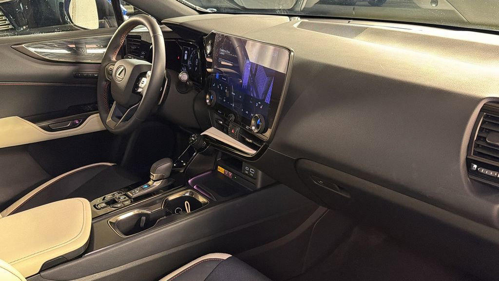 Used 2023 Lexus NX 350 AWD image 11