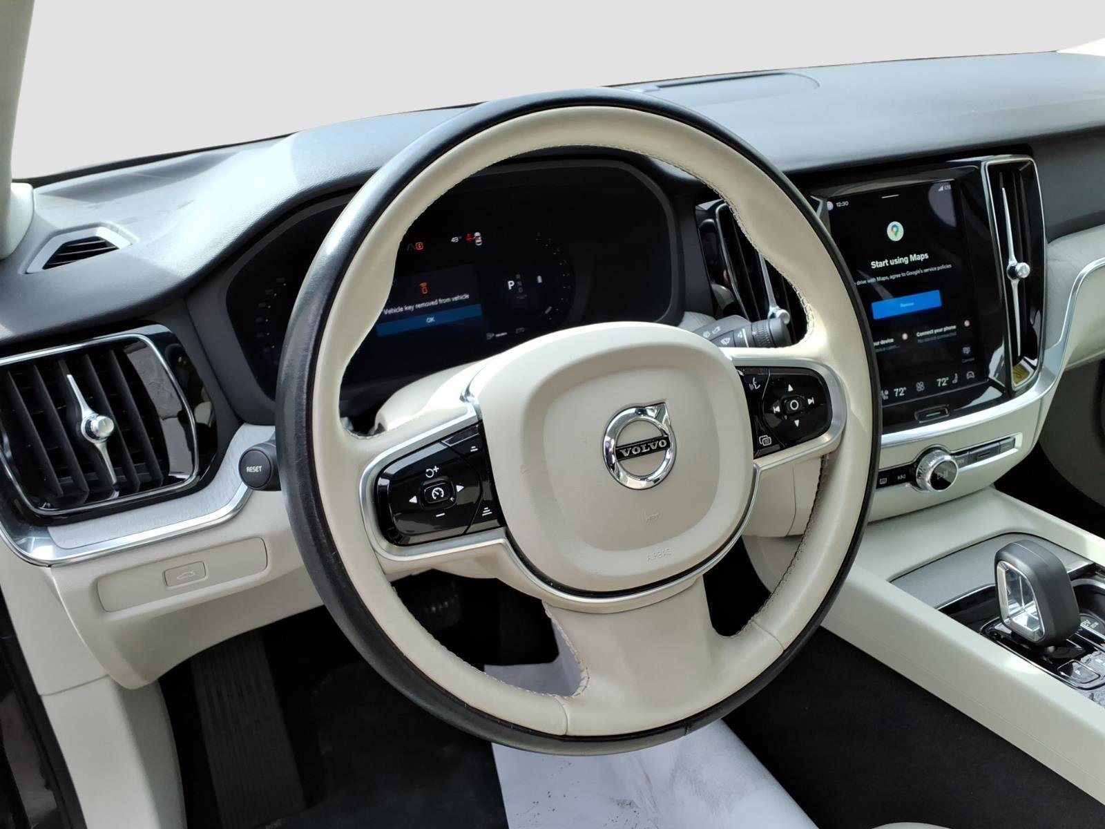 Used 2024 Volvo S60 B5 Plus image 12