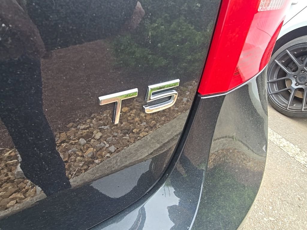 Used 2013 Volvo S60 T5 image 8