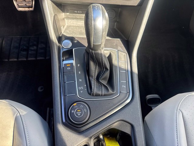 Used 2021 Volkswagen Tiguan SE R-Line AWD/4WD image 19