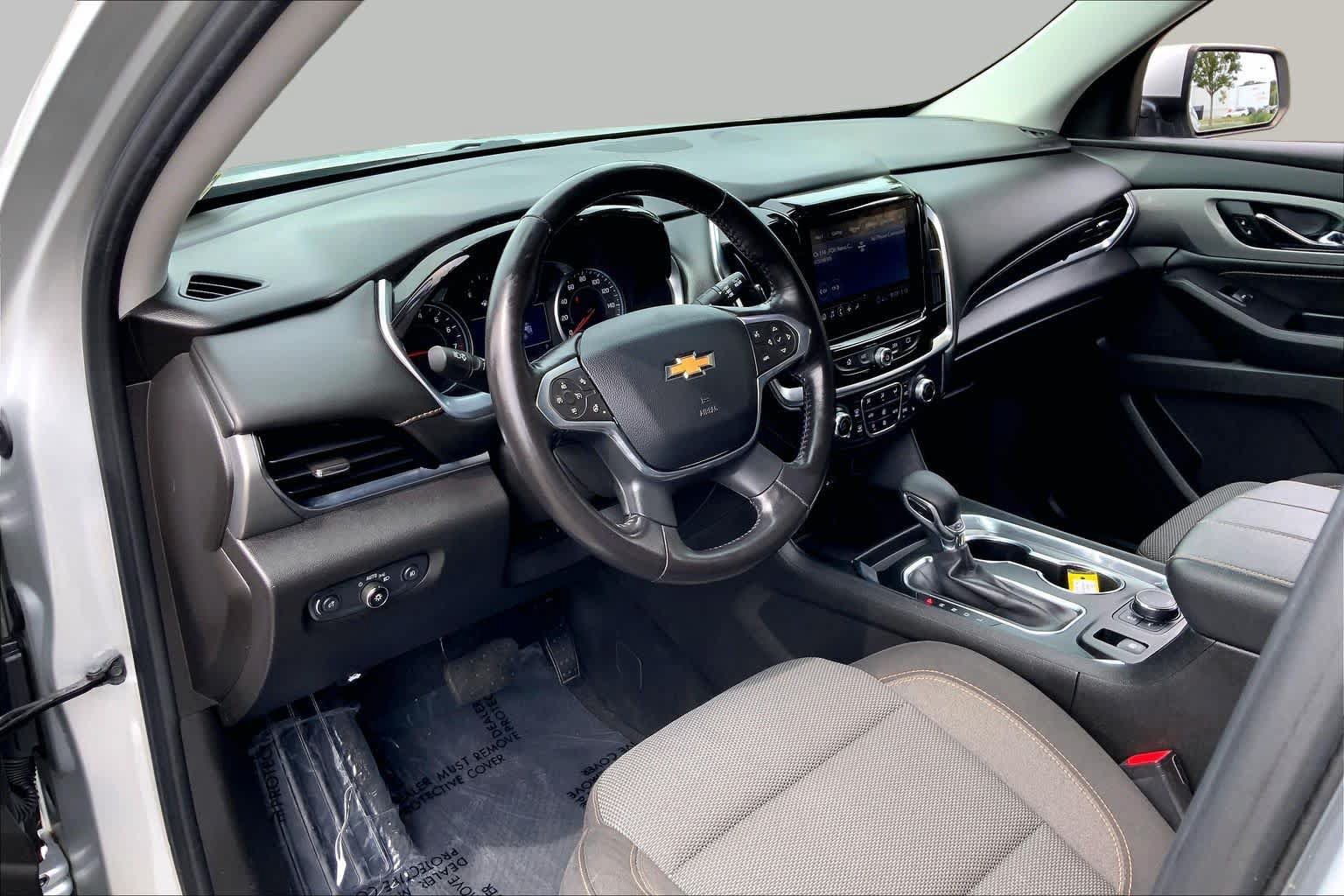 Used 2021 Chevrolet Traverse LT AWD/4WD image 18
