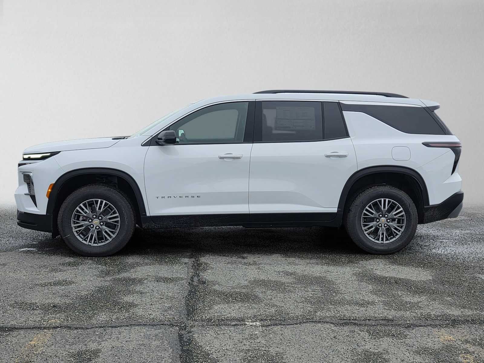 New 2027 Chevrolet Traverse LT AWD/4WD image 6