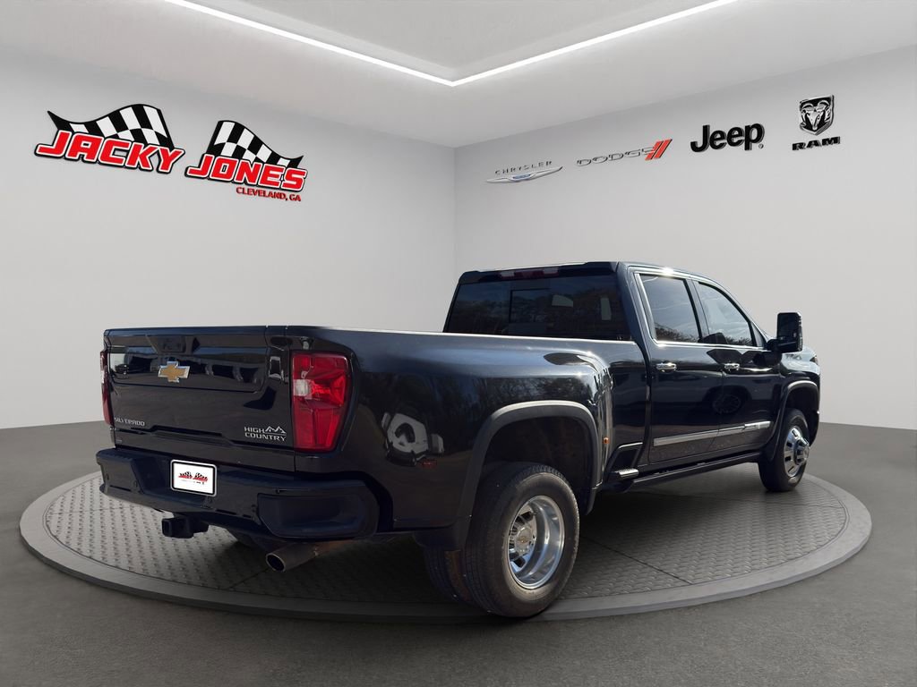Used 2024 Chevrolet Silverado 3500 High Country w/ High Country Premium Package image 10