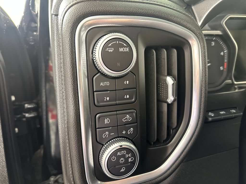 Used 2020 GMC Sierra 2500 Denali w/ Denali Ultimate Package AWD/4WD image 23