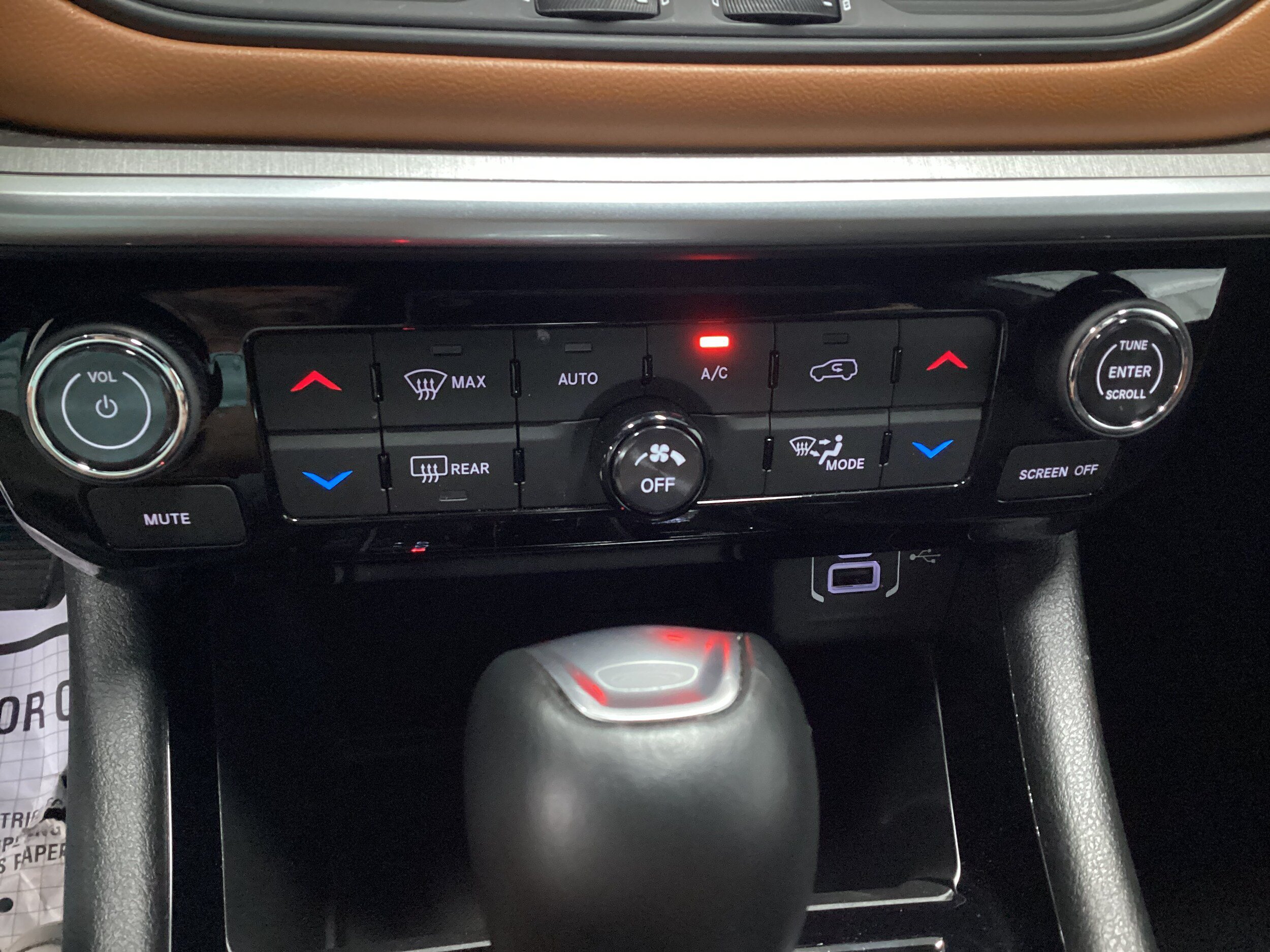 Used 2025 Jeep Compass Limited AWD/4WD image 29