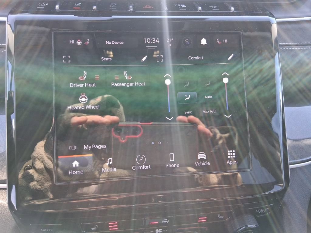 Used 2023 Jeep Grand Cherokee L Laredo w/ Luxury Tech Group I image 12