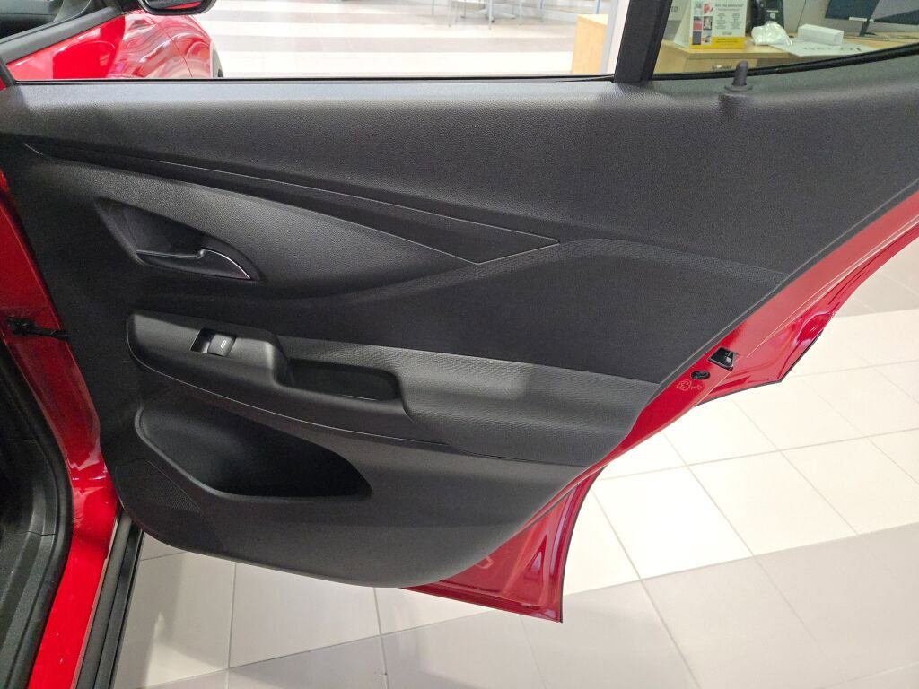 New 2026 Buick Envista Preferred w/ Convenience II Package FWD image 9
