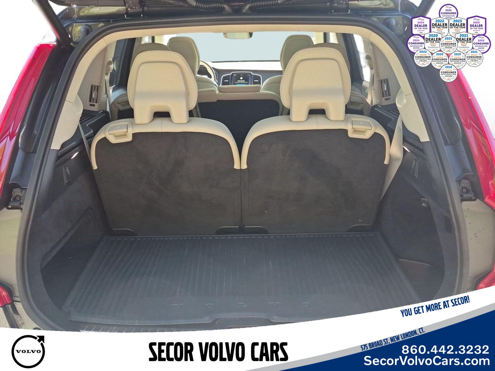 Certified 2024 Volvo XC90 T8 Plus w/ Protection Package AWD/4WD image 6