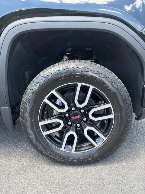 New 2026 GMC Sierra 1500 AT4 w/ Technology Package AWD/4WD image 3