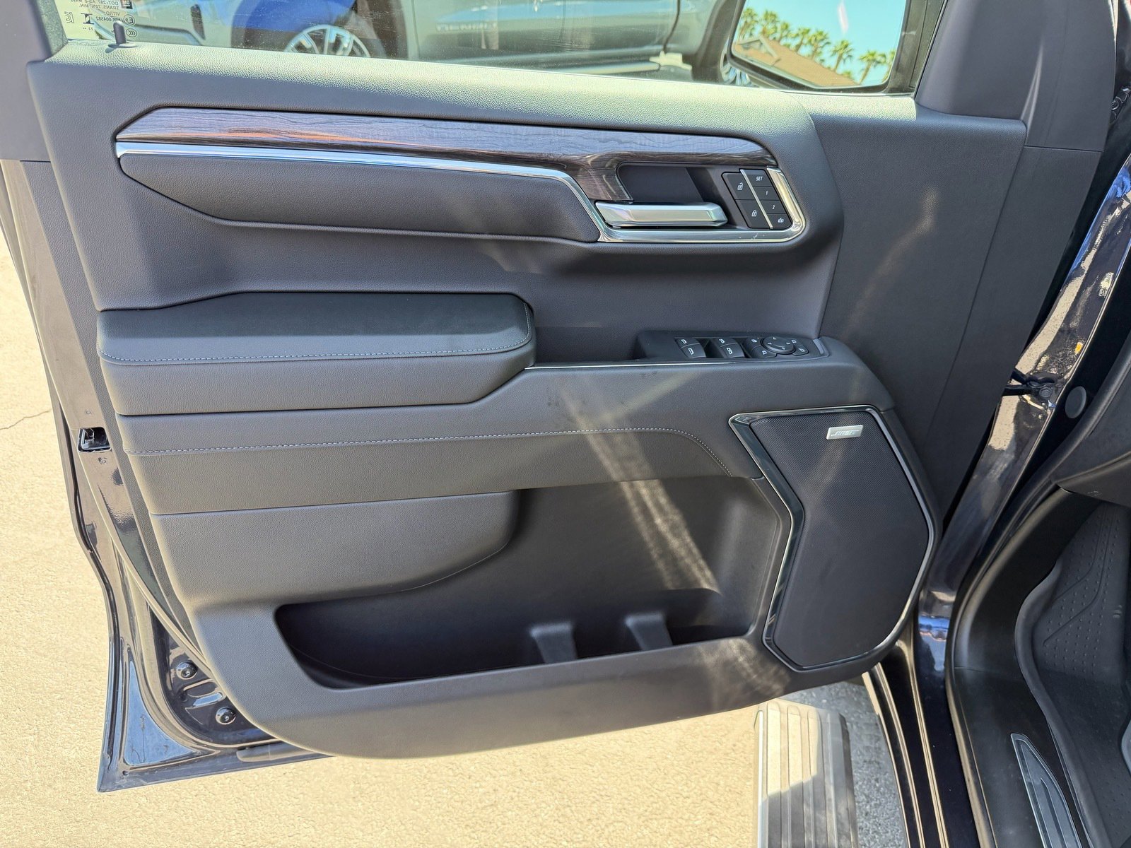 Used 2024 Chevrolet Silverado 1500 LTZ w/ Technology Package image 17