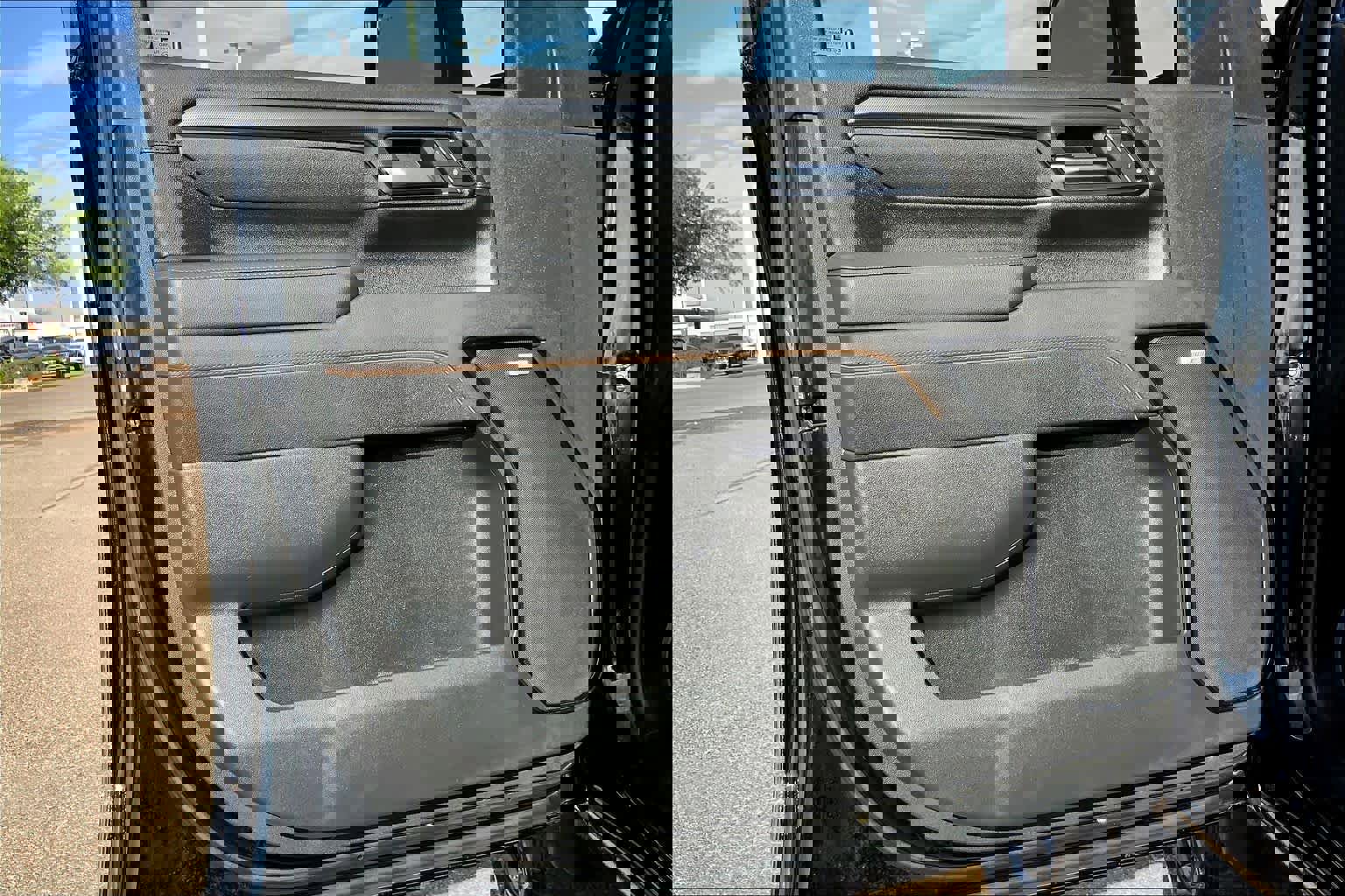 Used 2025 GMC Sierra 2500 AT4 w/ AT4 Premium Plus Package image 22