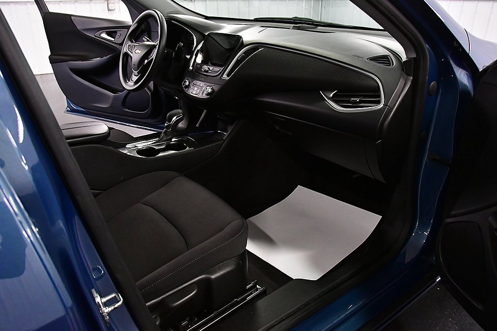 Used 2024 Chevrolet Malibu LT image 27