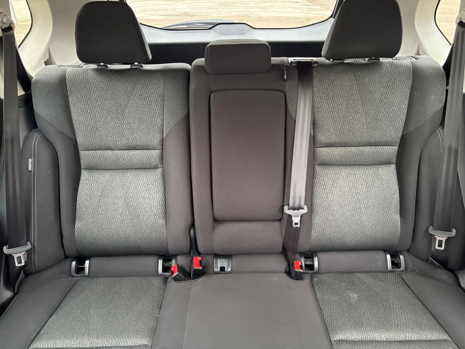 Used 2025 Nissan Rogue SV FWD image 40