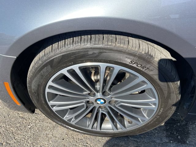 Used 2018 BMW 530i RWD image 2