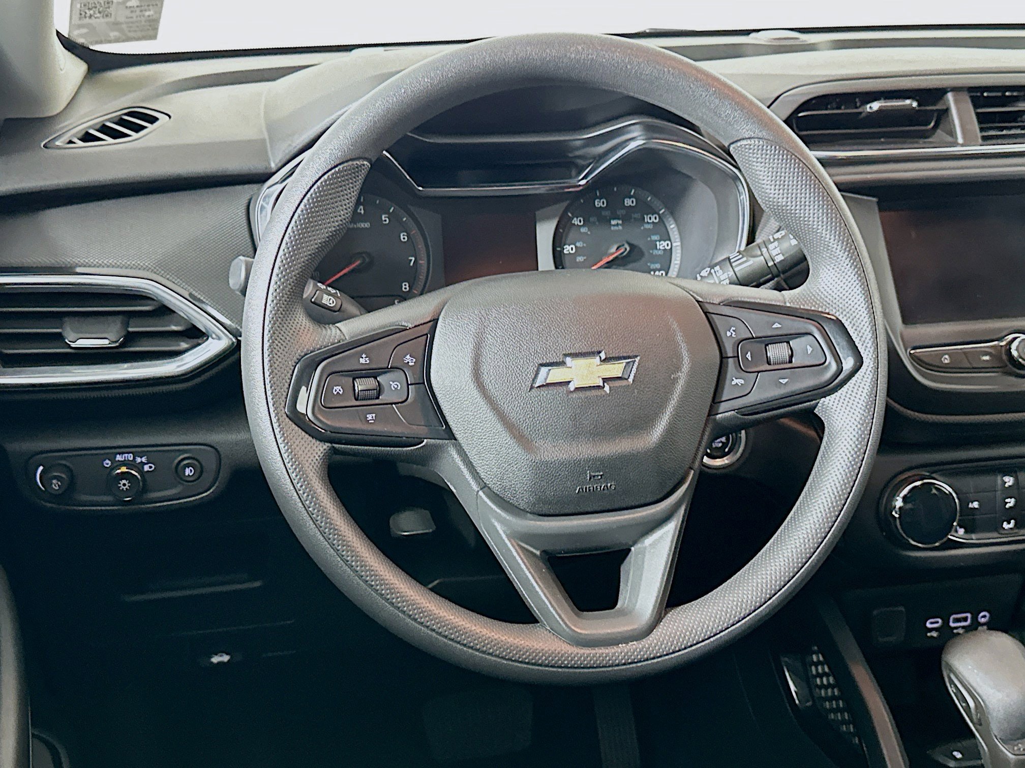 Used 2023 Chevrolet TrailBlazer LT w/ LPO, Blackout Package AWD/4WD image 18